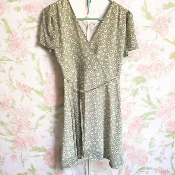 Tita.Room Green Floral Wrap Dress – Small - Picture 1 of 2
